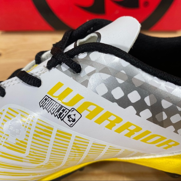 NIB Warrior Gambler Youth Soccer Lacrosse Field Hockey Turf Shoe Boys Size 3.5 - Picture 3 of 9